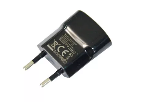 Blackberry ASY-24479-003 (RM0100) fekete gyári hálózati töltőfej 5V / 750mA USB csatlakozóval
