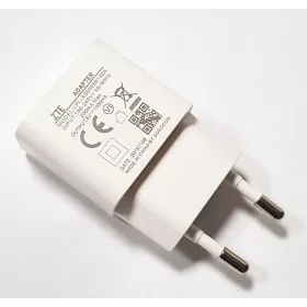 ZTE A005050 gyári hálózati fehér töltőfej 5W 1A